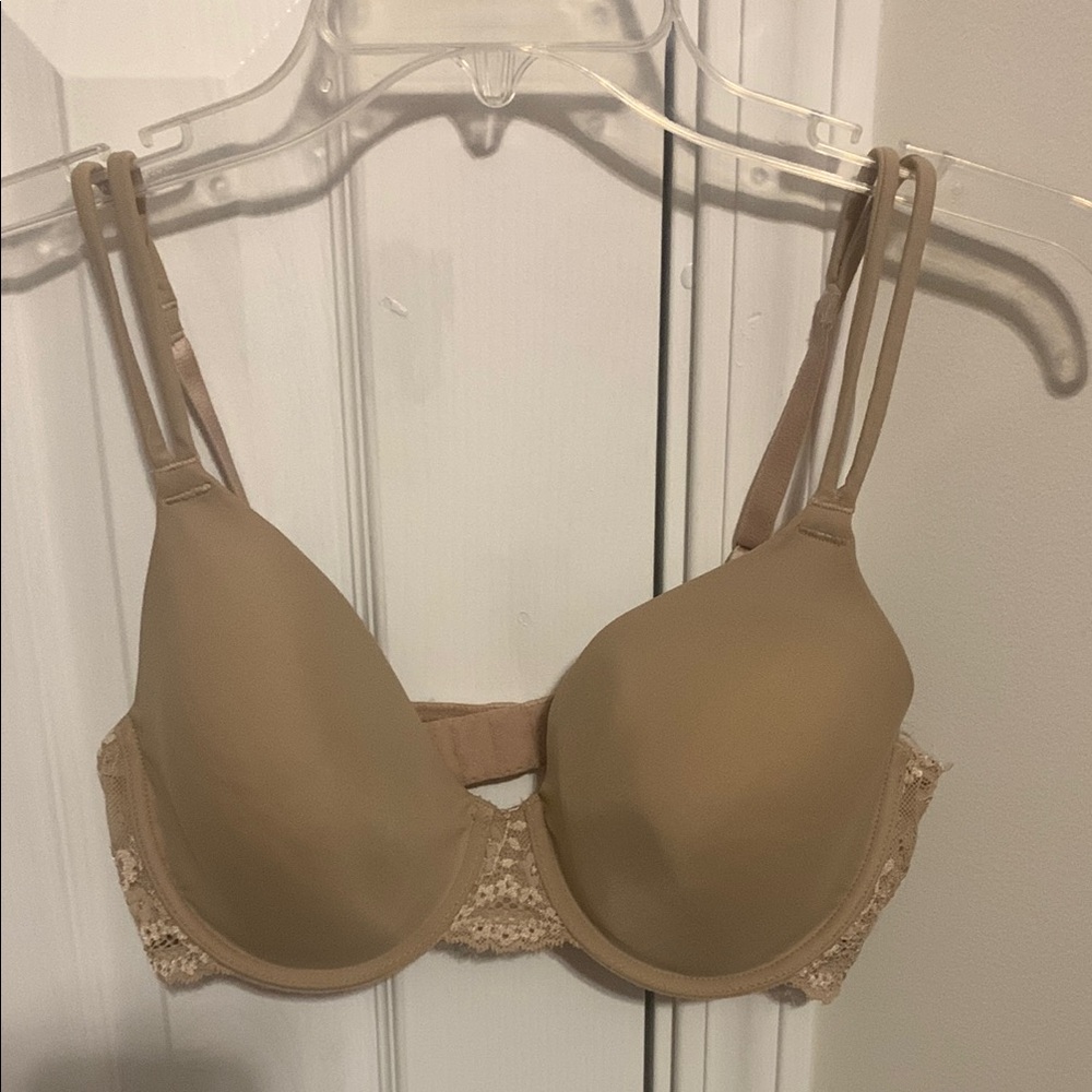 Wacoal Tan Everyday Underwire Bra with Smooth Molded Cups